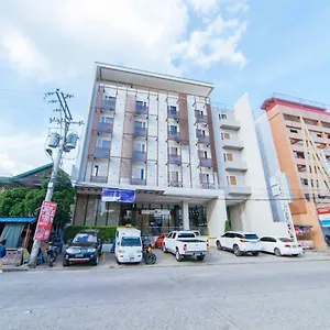 *** Hotel Reddoorz Plus @ Roxas Street Philippines